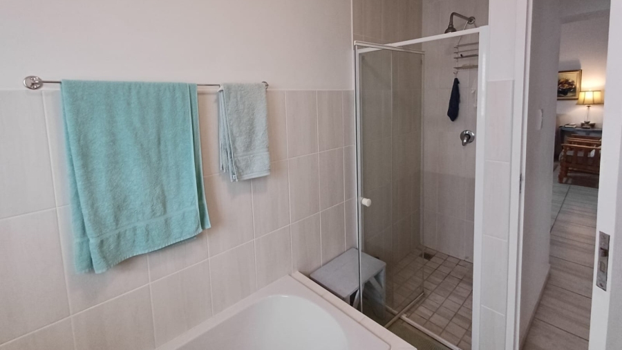 3 Bedroom Property for Sale in Britannia Bay Western Cape